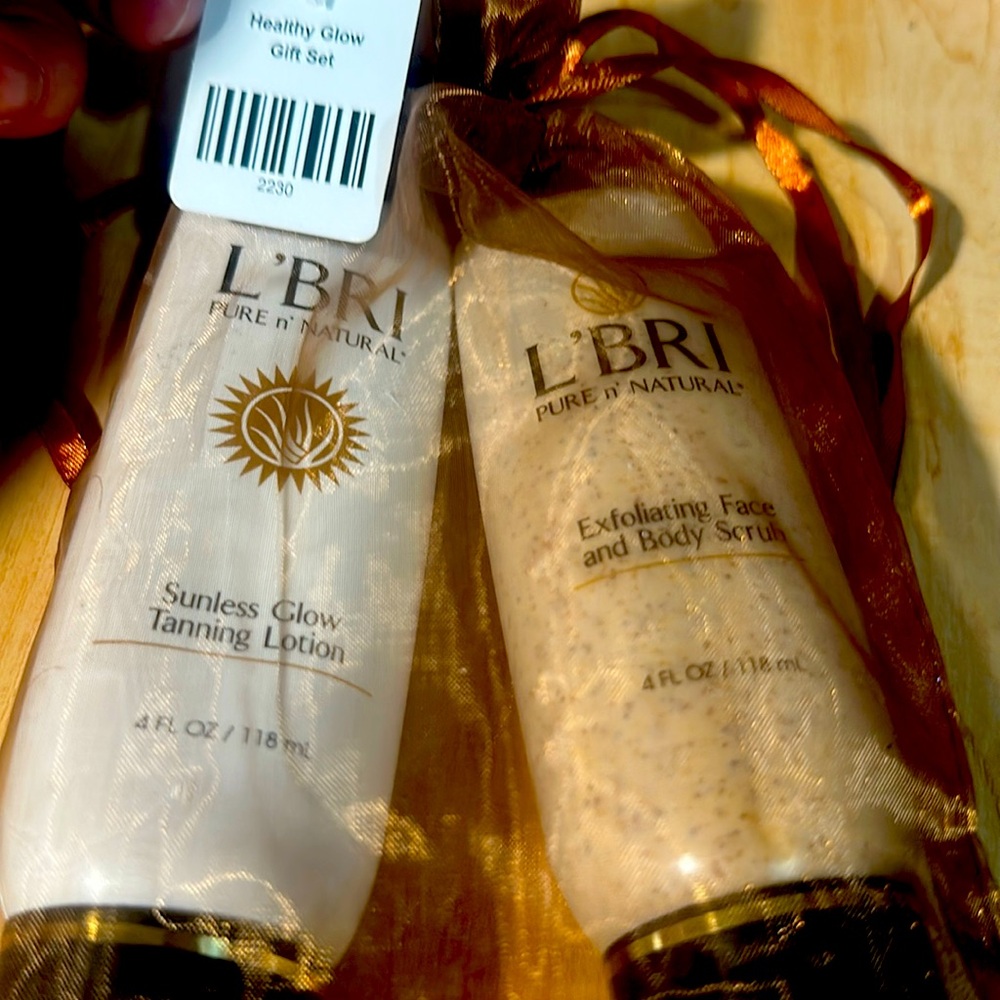 L’Bri pure and natural  sunless tanning kit